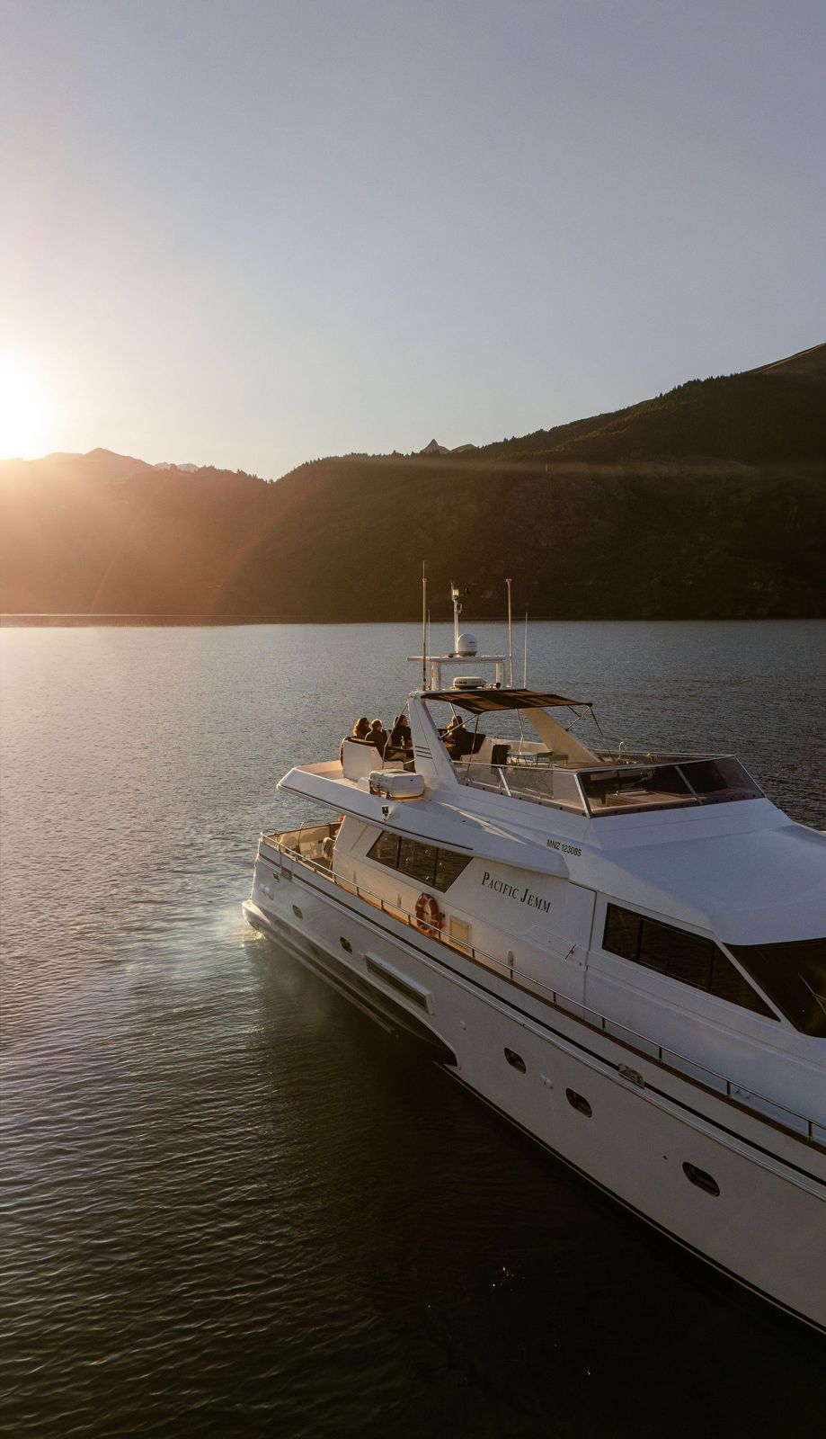 Pacific Jemm — Luxury Yacht Charter — bedside view 12